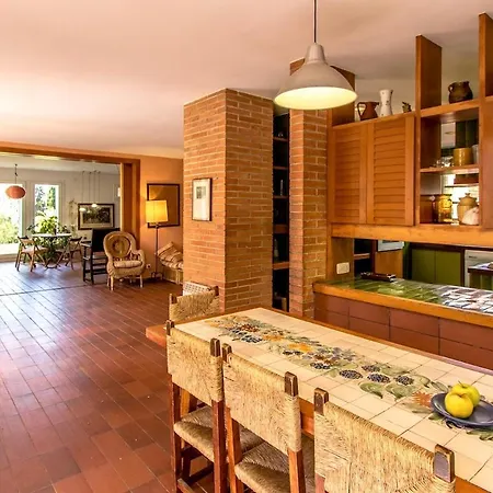 Catalunya Charm On An Olive Farm In Costa Dorada!